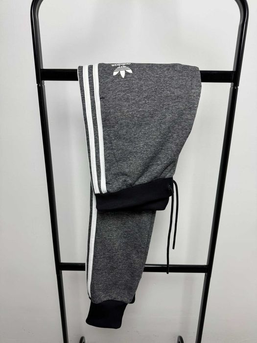 Dresy damskie Adidas Originals spodnie dresowe 3-stripes