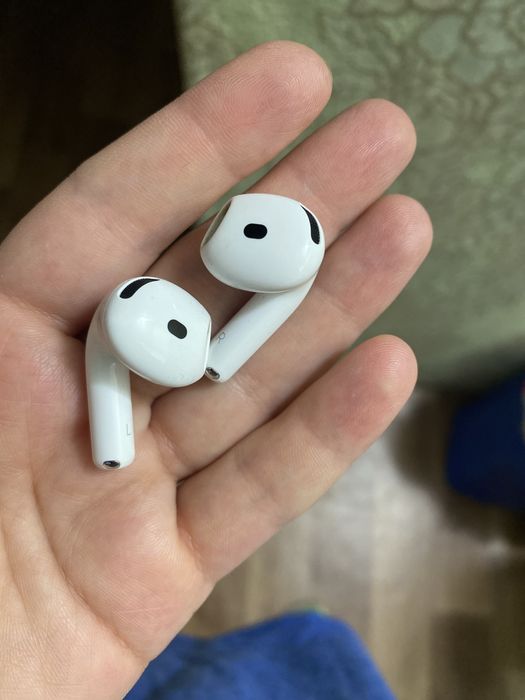 Накшники Apple AirPods 4