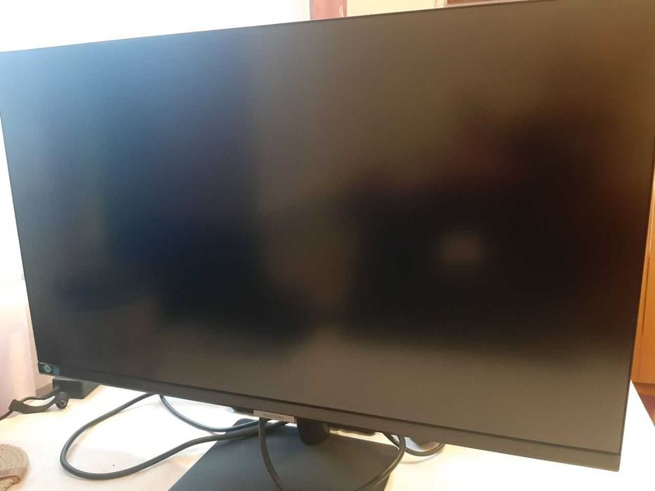 Монітор Samsung S7 27″ (S27A700NWI)