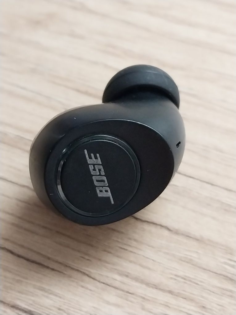 Prawa sluchawka BOSE TWS 10