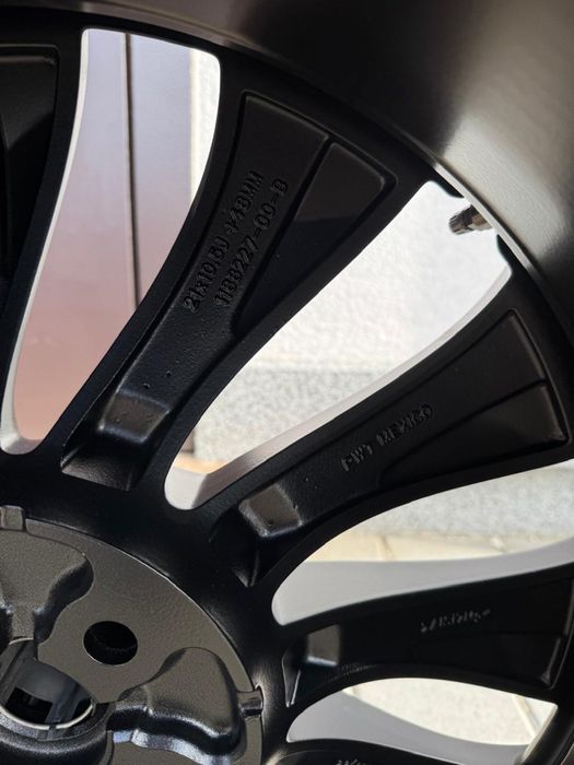 Диски R21 Tesla Perfomance