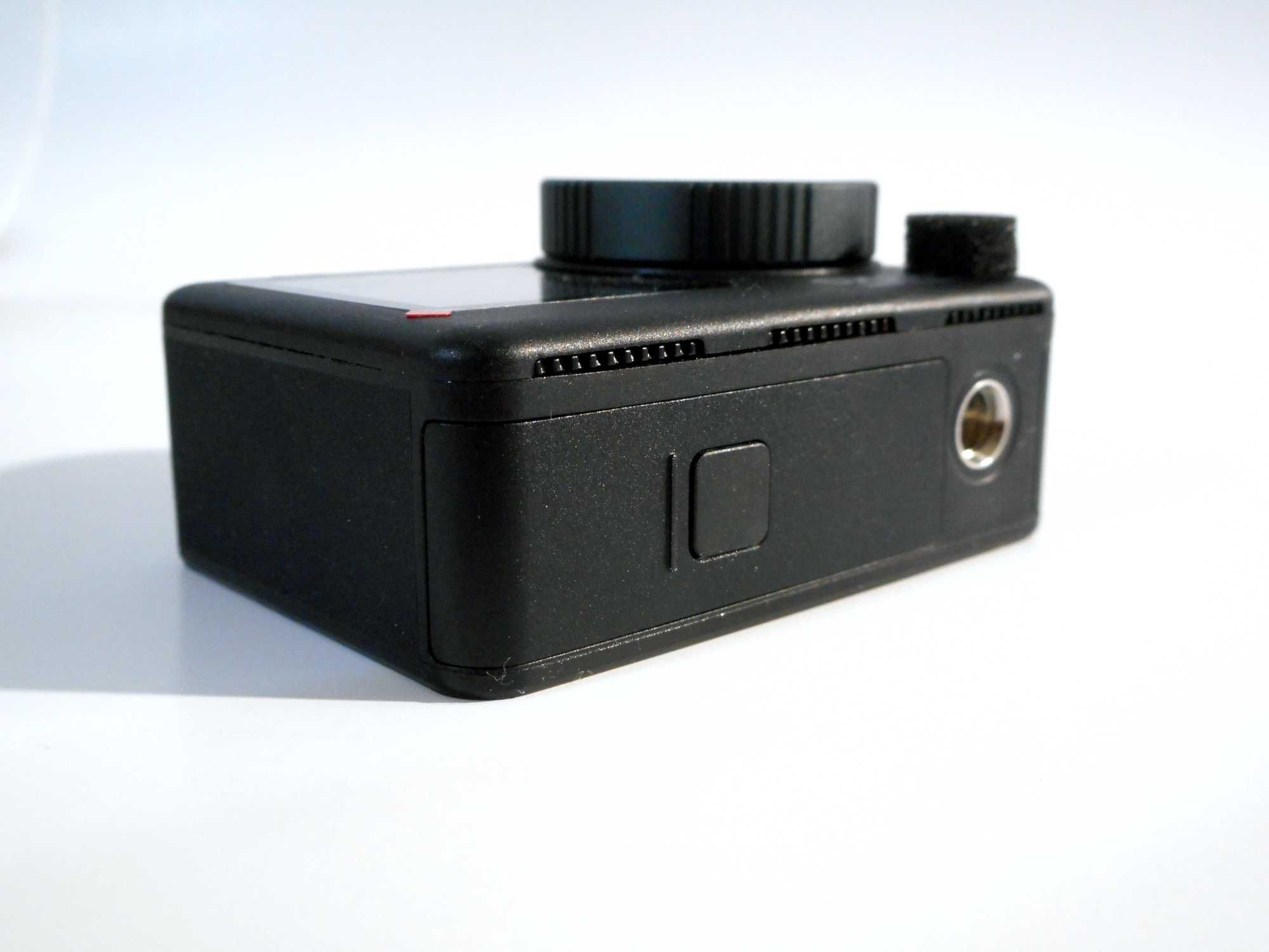 kamera sportowa SJCAM SJ11 Active 4K + ładowarka i 2 akumulatory zapas