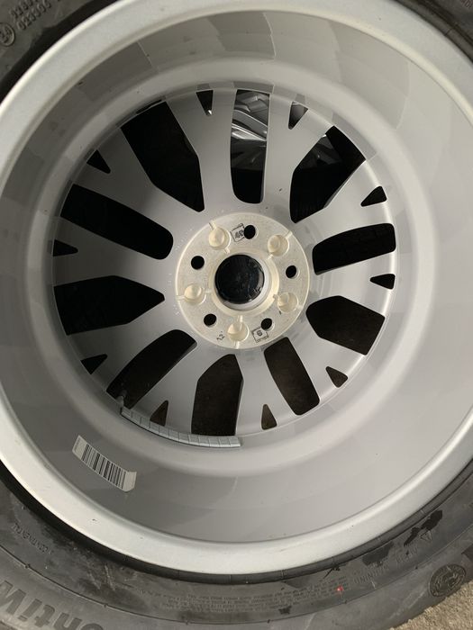 Nowe Alufelgi  z nowymi oponami touareg 3 255/60/18 model cascada