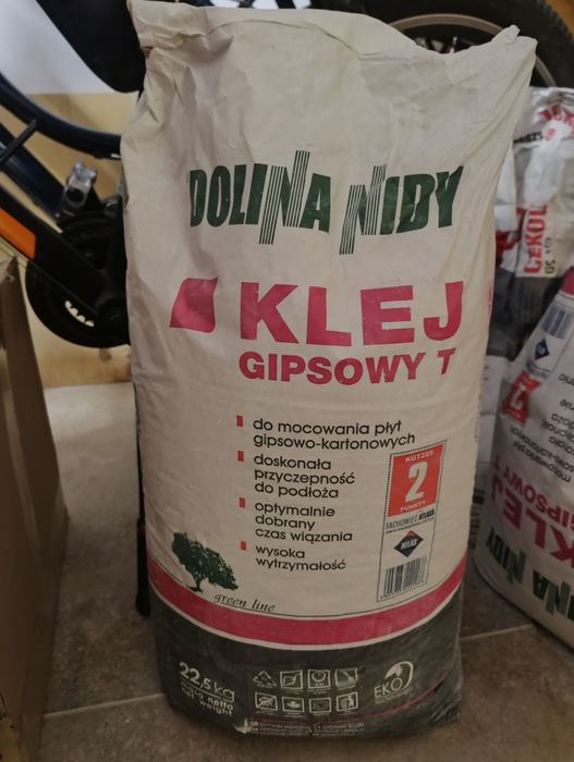 Klej gipsowy Dolina Nidy do przyklejania płyt karto gips.