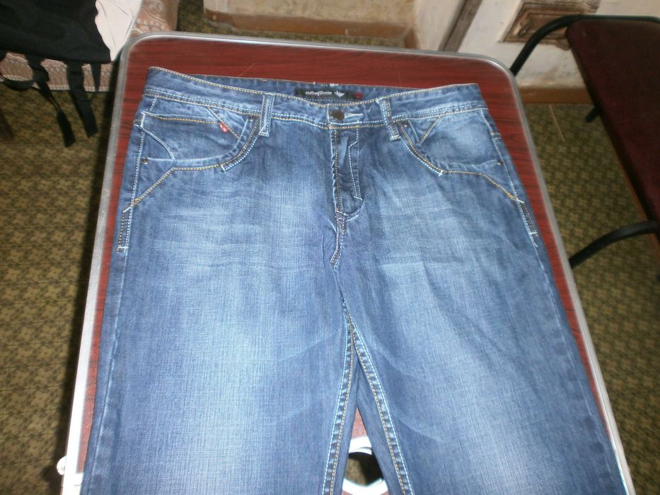 Джинсы мужские почти даром!