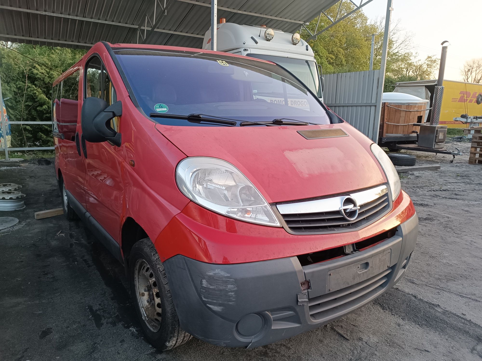 Opel Vivaro 2.0 diesel klima 6 osób