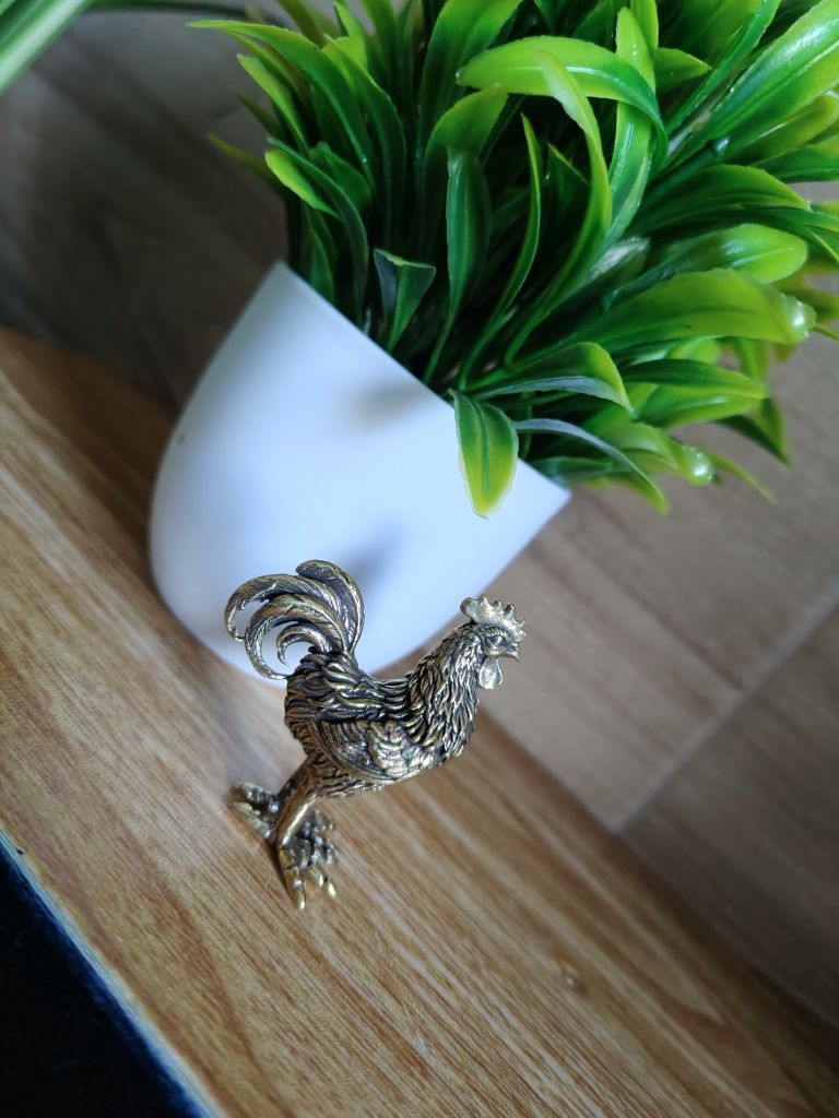 Figurka dekoracyjna metalowy kogut