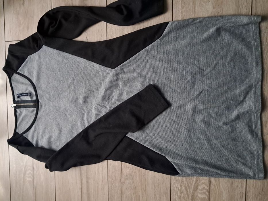 Sukienka dzianinowa, S