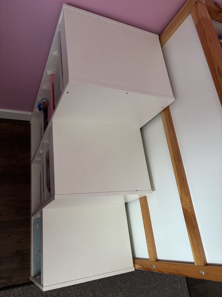 Regał na zabawki Ikea Trofast z pojemnikami biały