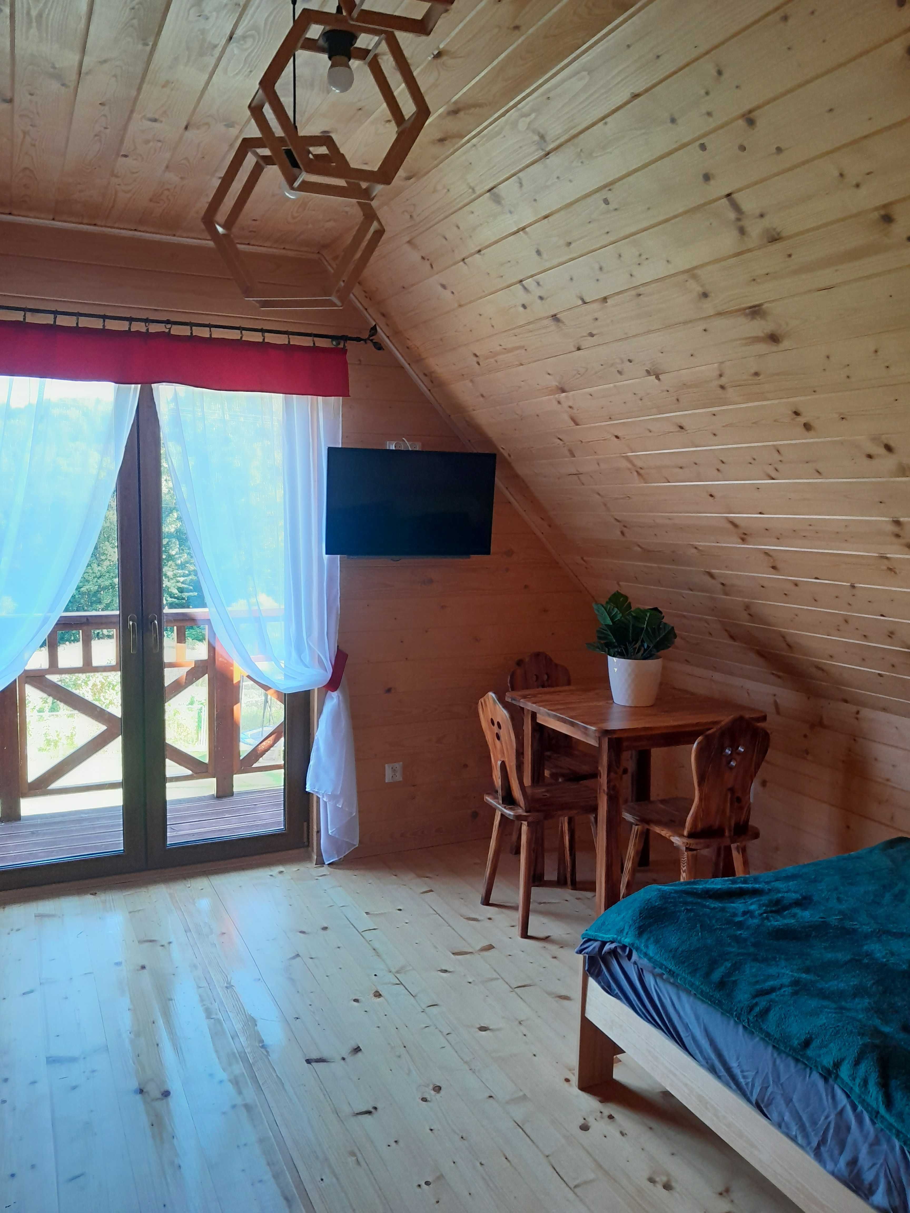 Domek w dolinie ciszy, wakacje, odpoczynek, góry