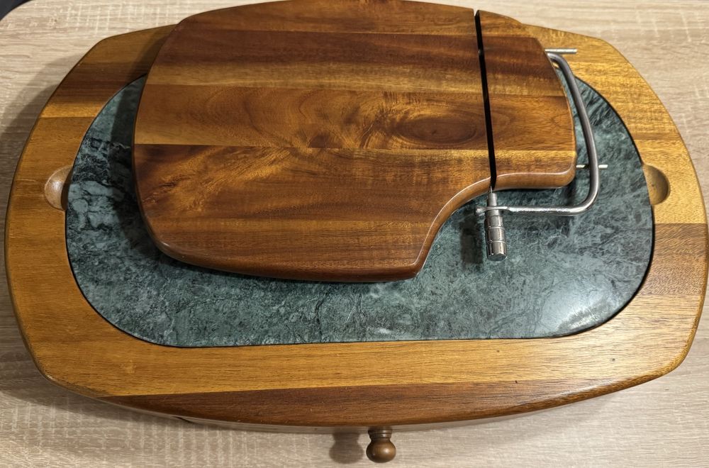 Deska do serów z sztućcami