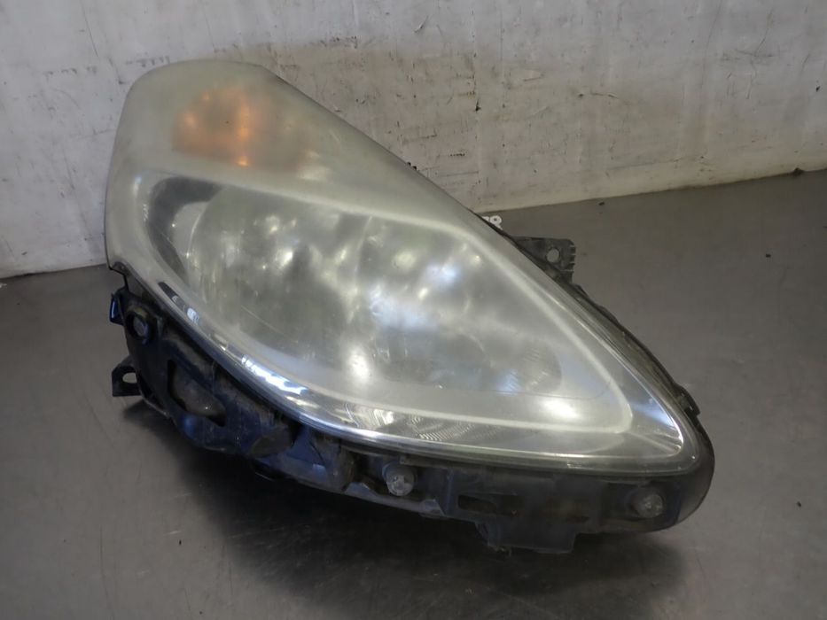 LAMPA PRAWA PRZEDNIA RENAULT CLIO III LIFT 1.5