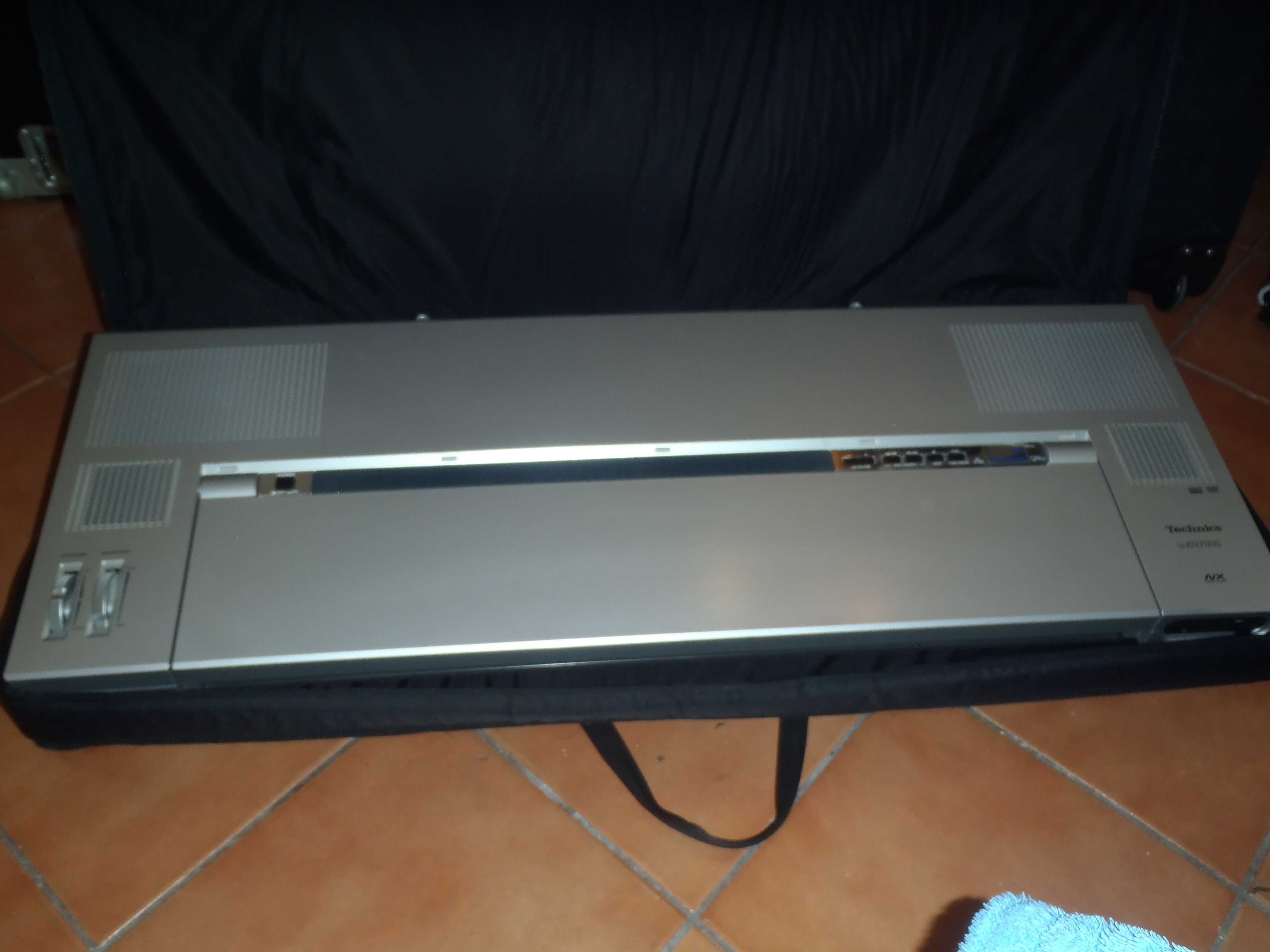 Sprzedam keyboard Technics SX-KN7000 + instrukcja polska + stojak