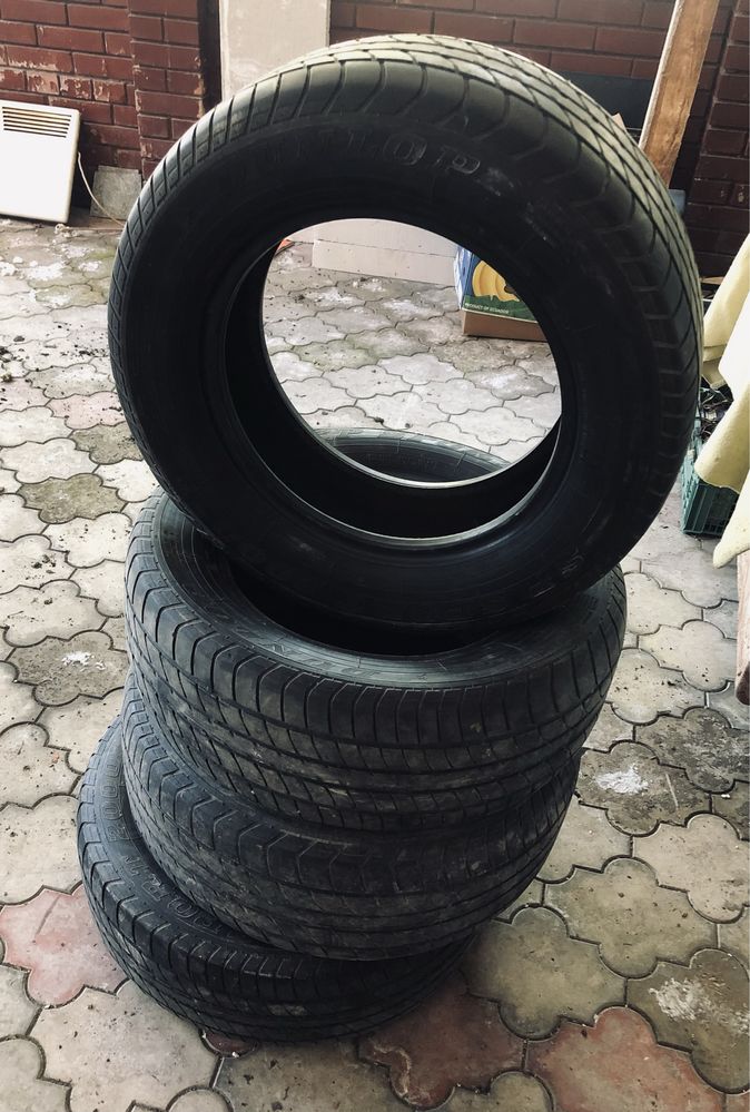 Колеса Dunlop 225 60 R 15 96V