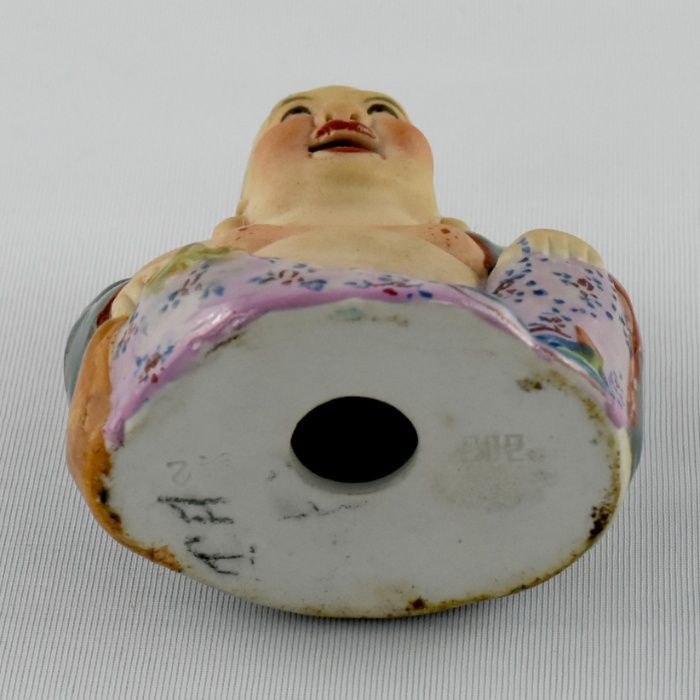 Figura Buda em Porcelana da China - República
