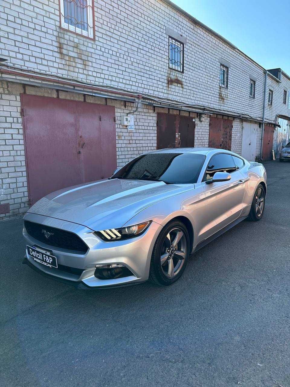 Ford Mustang 3.7 2014