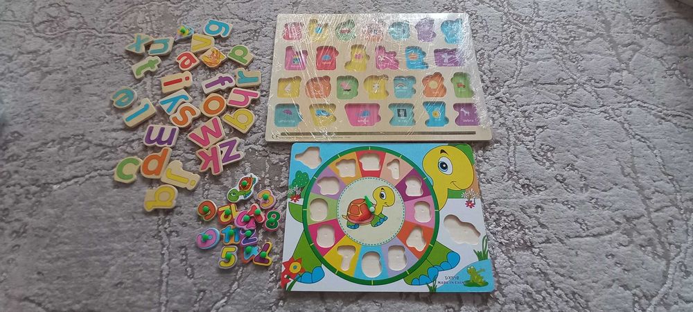 Puzzle drewniane literki i cyferki