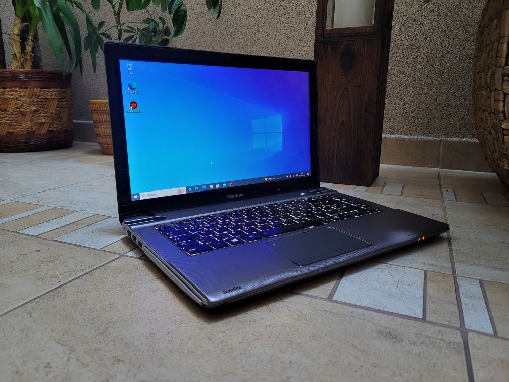 Laptop dotykowy Toshiba-Intel i5, Gtx 630, 8gb ram, dysk 500gb, Szybki