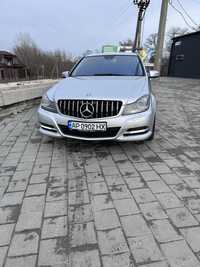 Продам решетку Mercedes W204