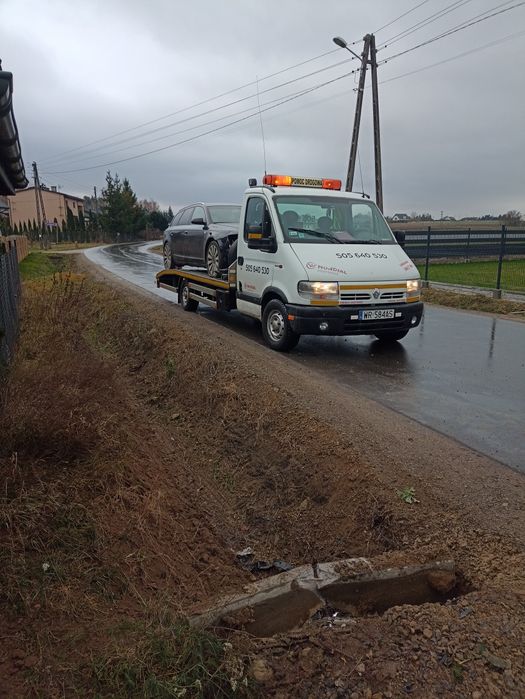 Laweta transport pomoc drogowa 6 osób Radom