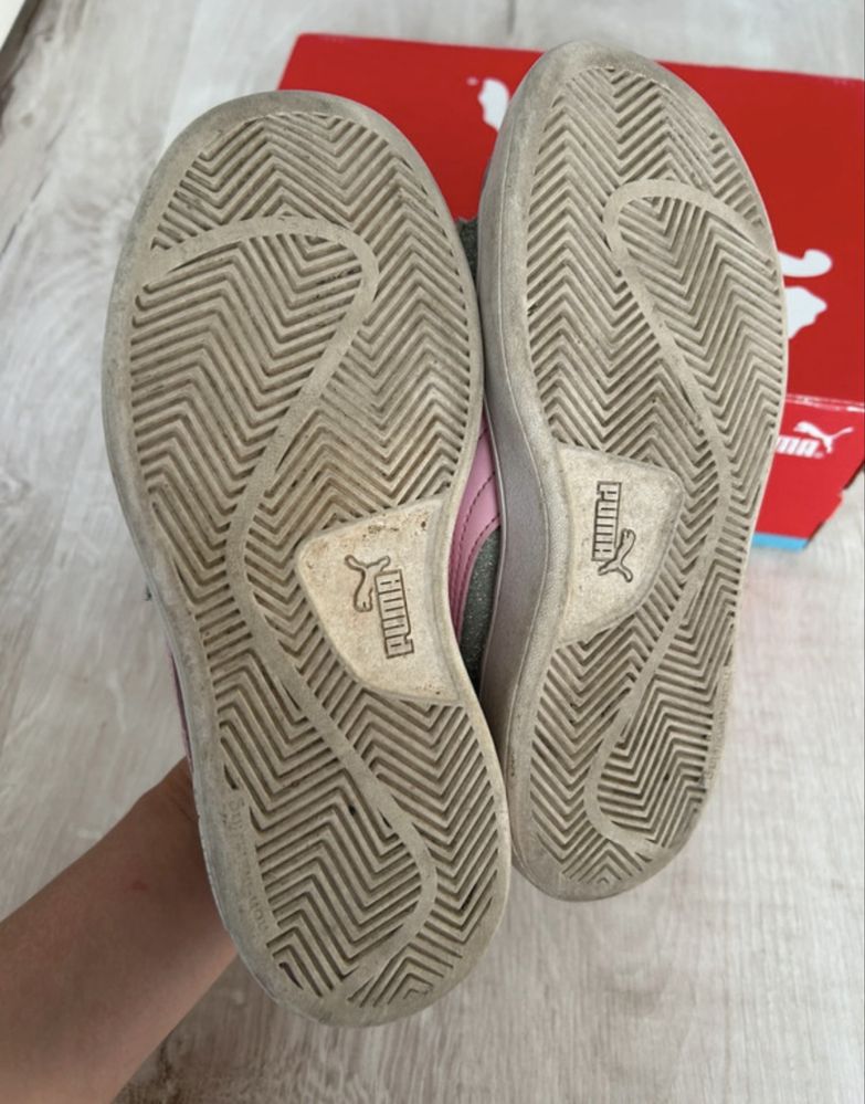 Buty dziewczece sportowe Puma 34