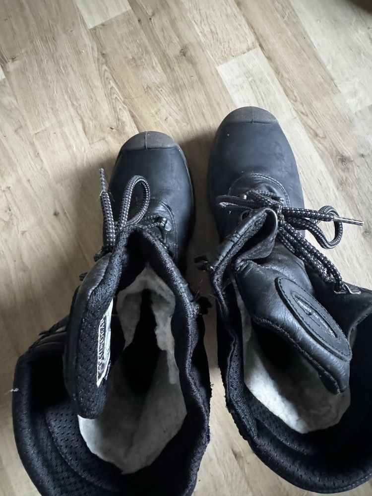 Buty robocze z twardymi noskami Solid Gear rozm 40