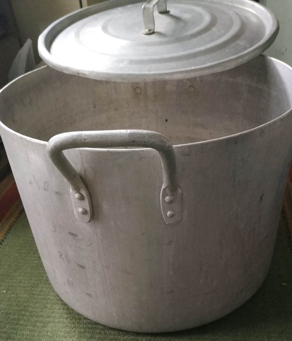 Кастрюля алюминиевая