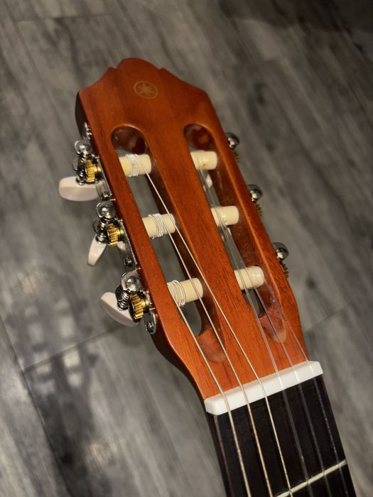 Sprzedam gitarę firmy Yamaha