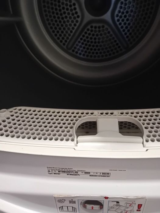 Сушильна машина Bosch WTN86201. Тепловий насос. 8 кг