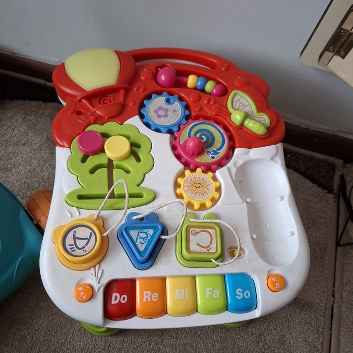 Толокар і столик все працює