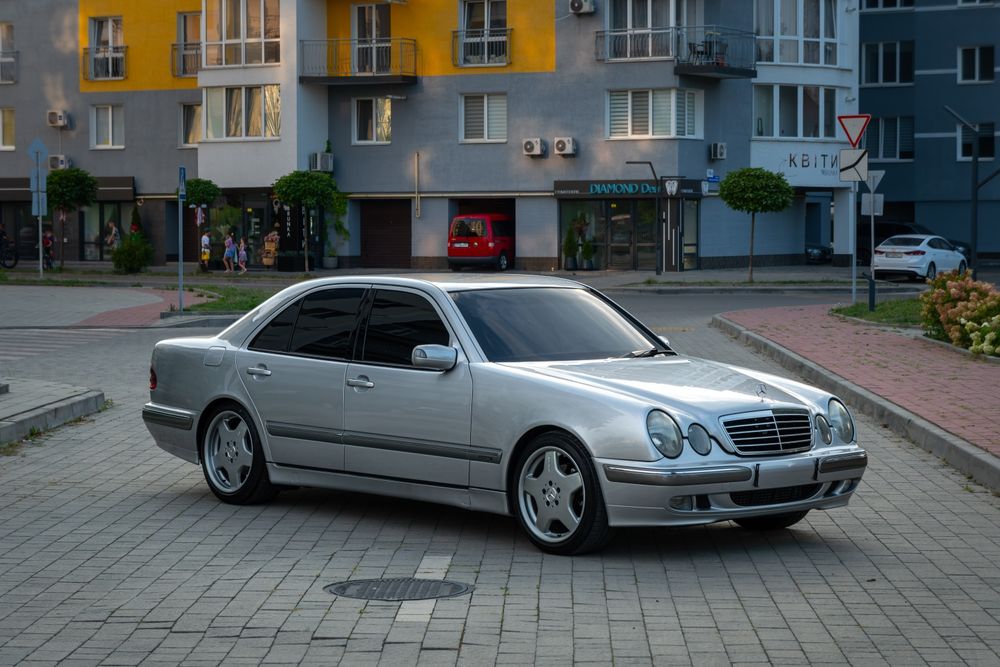 Mercede-Benz E-class W210 2.7CDI Очкарік