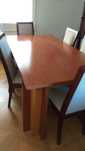 Vendo mesa de jantar e aparador