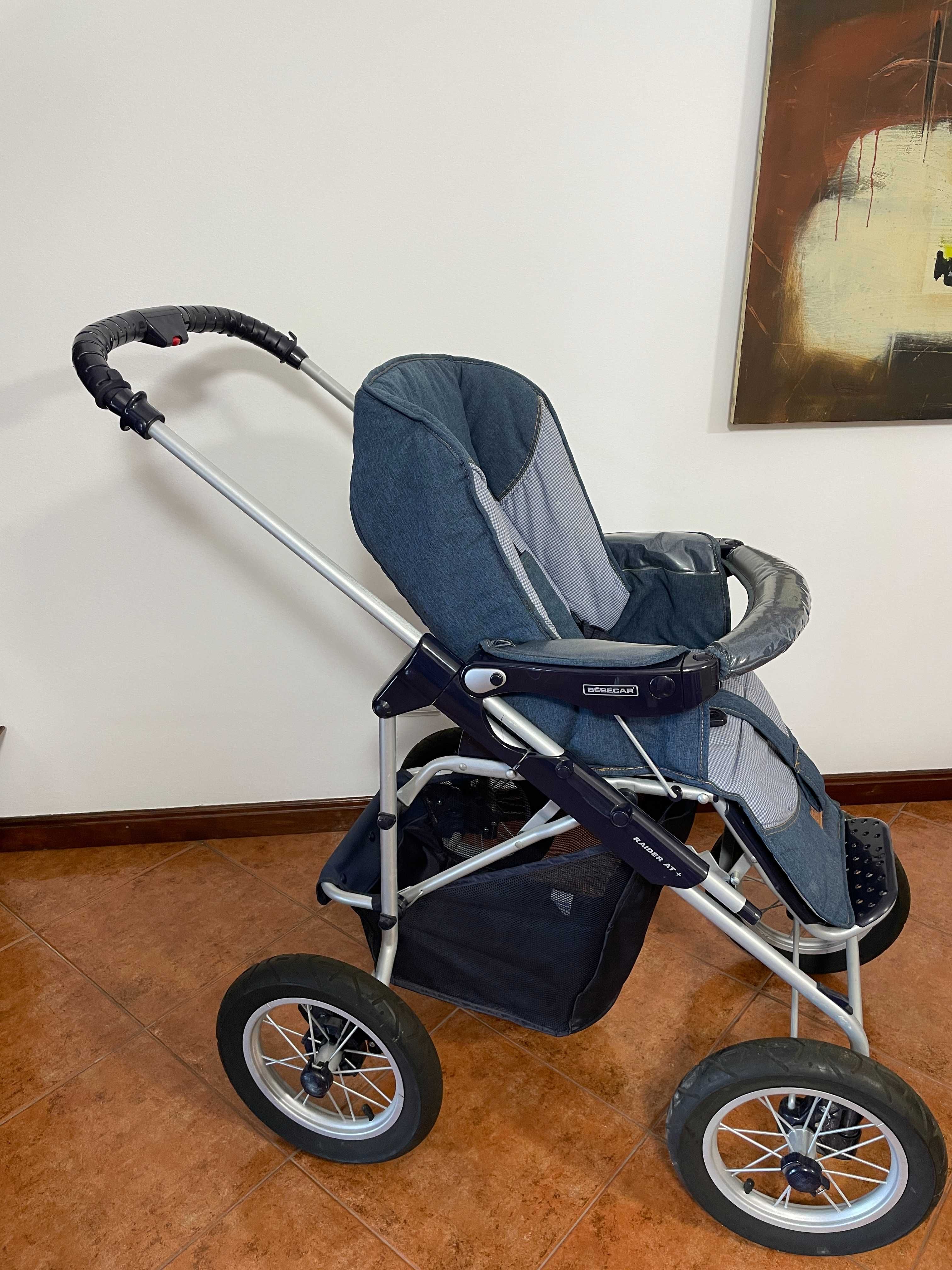 Carrinho de passeio Bébécar