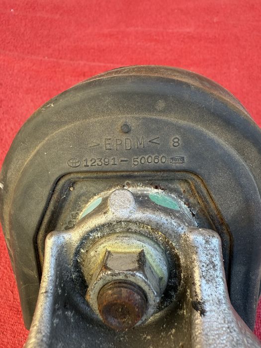 Lexus sc430 poduszka silnika łapa silnika prawa strona OE dużo części