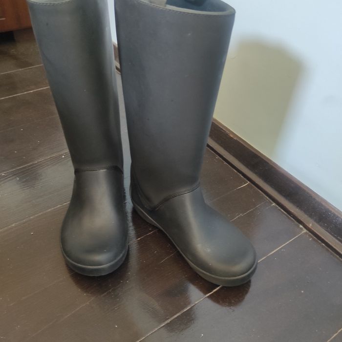 Жіночі чоботи Crocs