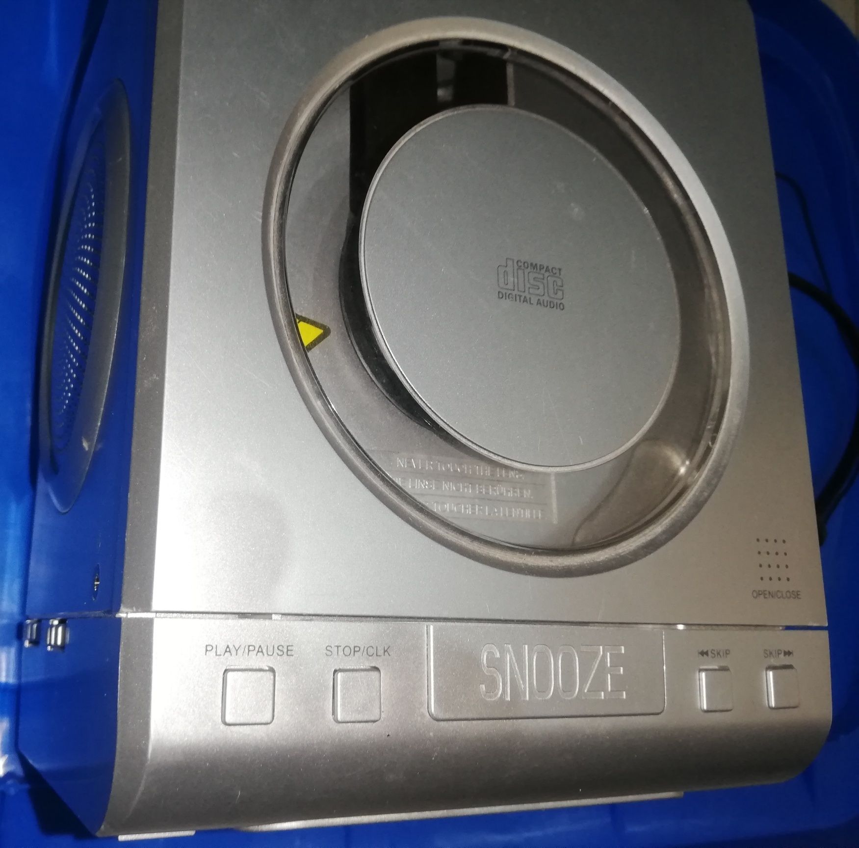 Radio z budzikiem