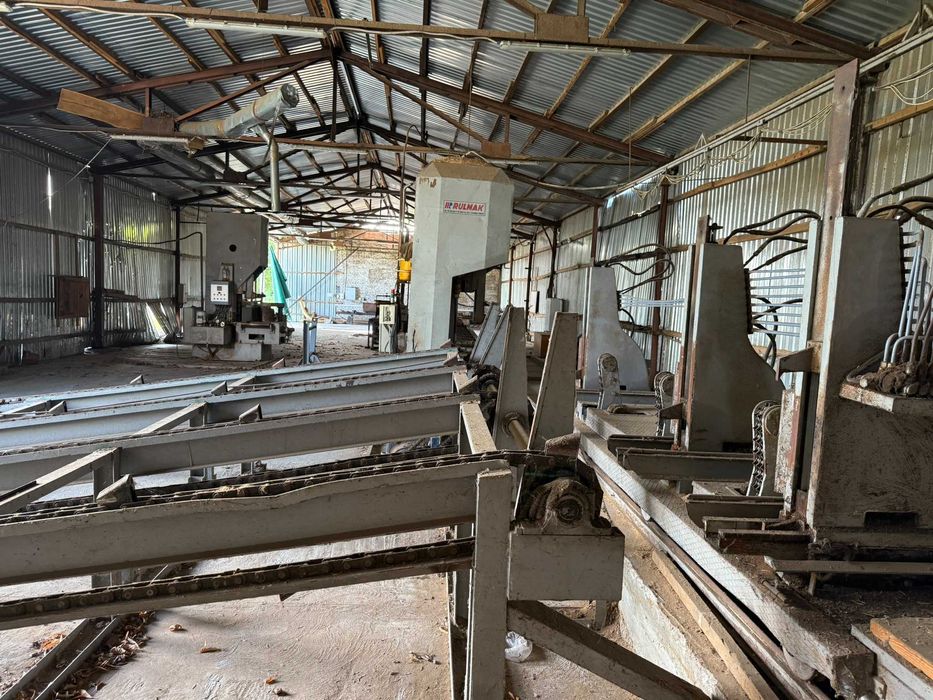 Продаж виробничого комплексу 4320 м2 та 2 га у Житомирська обл, Чуднів