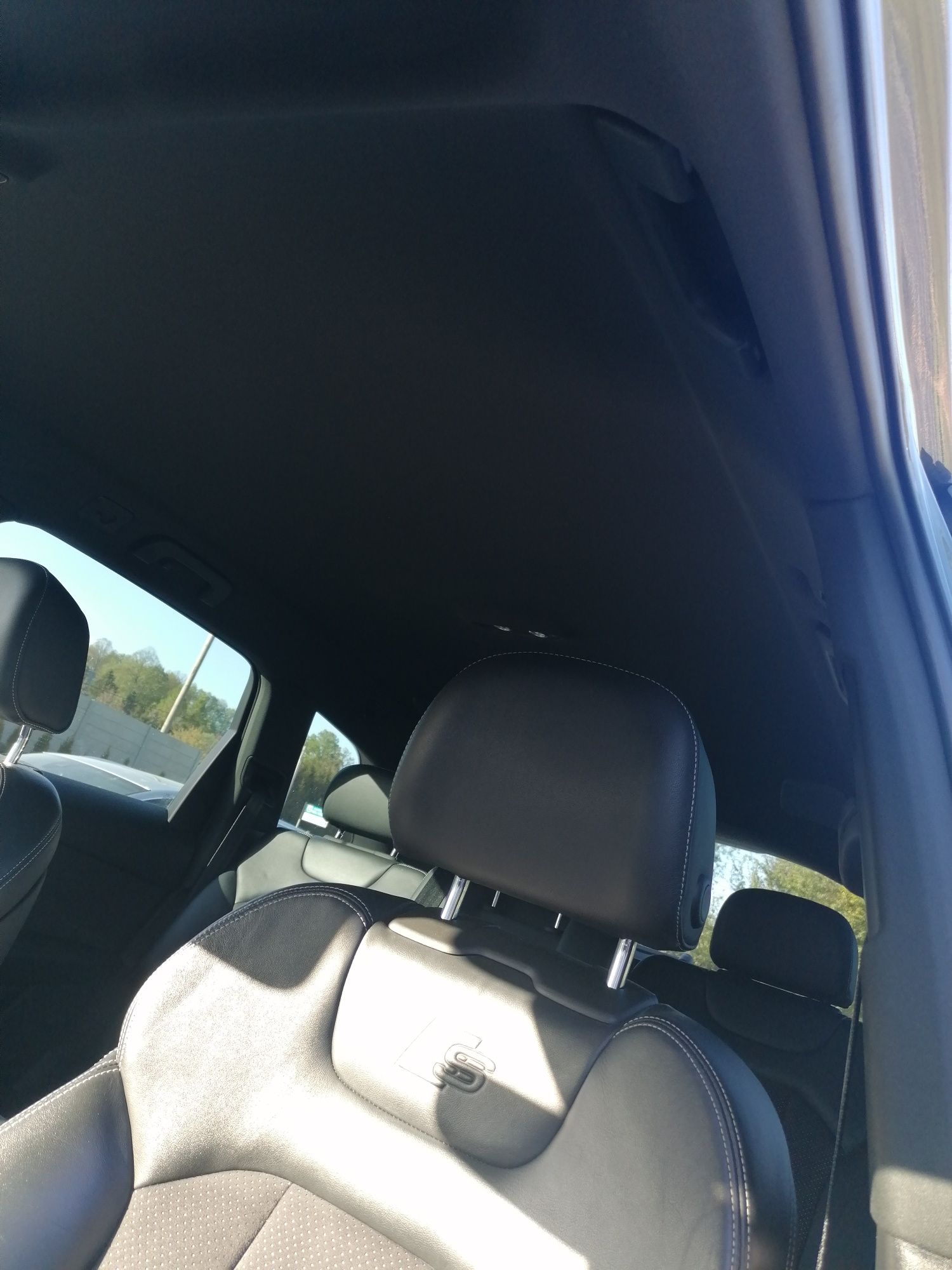 Dach, podsufitka s line czarna   Audi Q7 4M