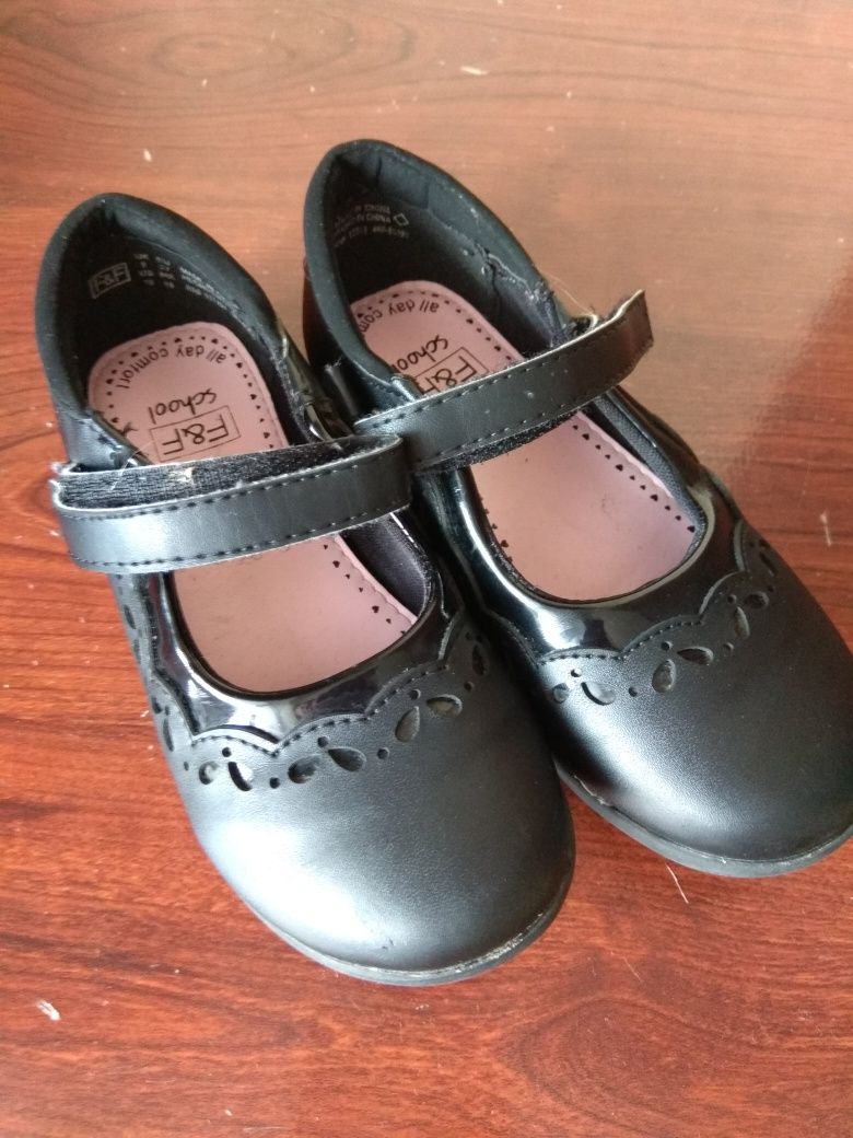 Туфлі 16 см F&F Clarks розмір 26 туфли туфельки мешти