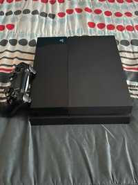 Vendo PlayStation 4 com jogos.