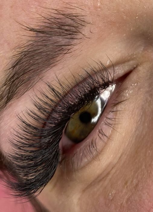 Нарощування вій Коростень