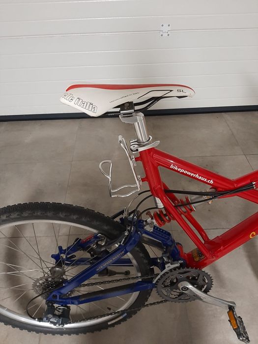 Bicicleta Cheyenne GTX com suspensão total