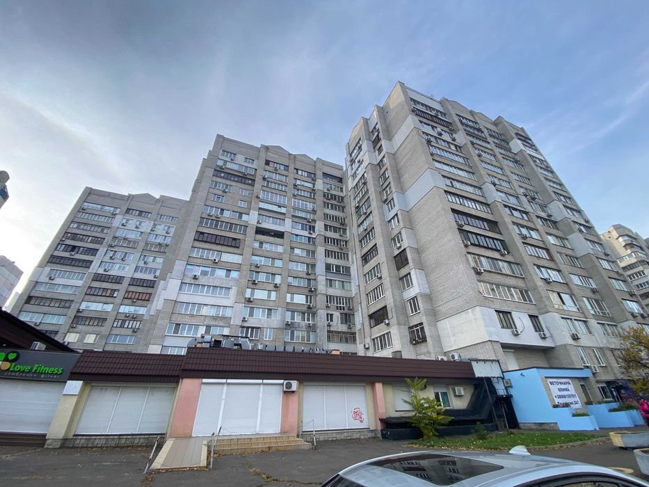 Продаж 2-к. Драгоманова, 31в. Метро Позняки 5 хв. Осокорки, Харківська