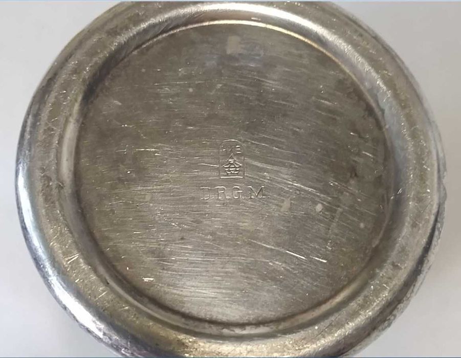 Немецкая сахарница.Серебрение.Клеймо D.R.G.M.