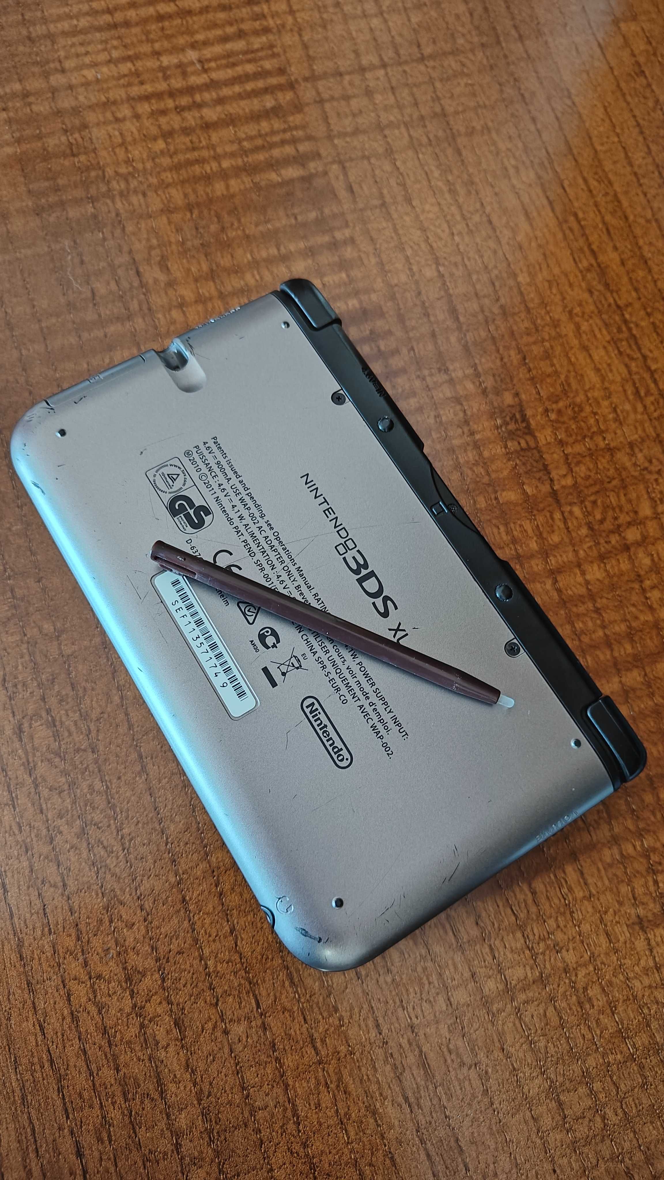 Nintendo 3ds XL, desbloqueada c/ 5 jogos