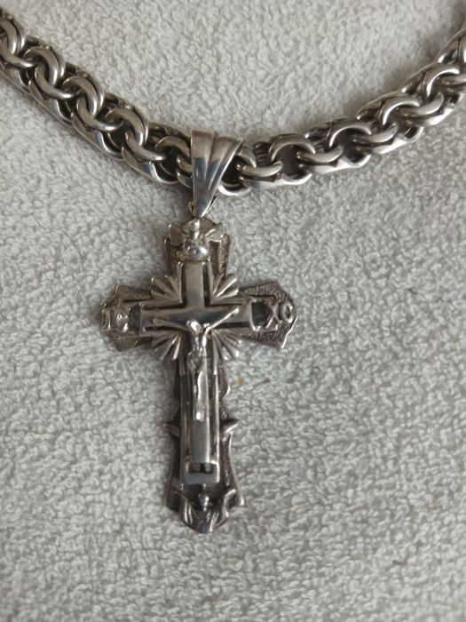 Срібний ланцюг з хрестиком. бісмарк