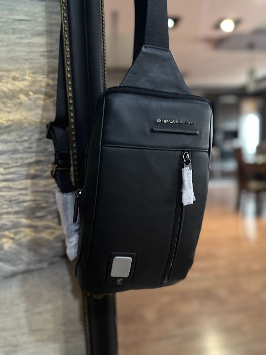 Сумка Piquadro ,італійська сумка,натуральна шкіра