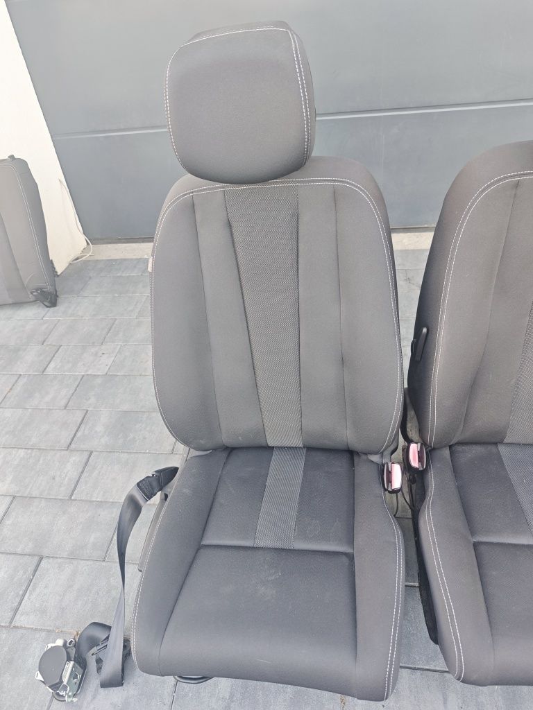 Fotel fotele kanapa Renault Megane III 3 hb wnętrze środek kierowcy