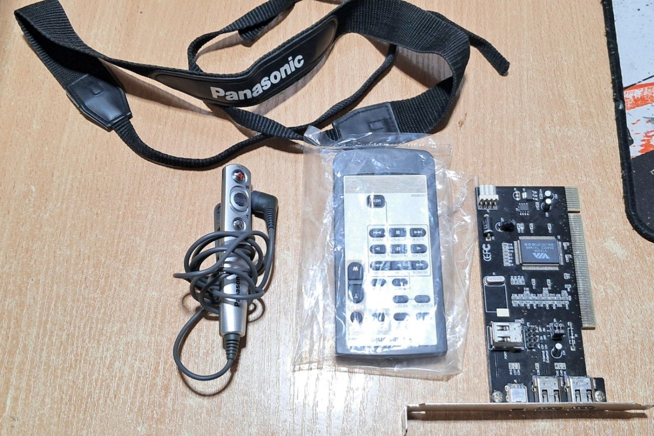Відеокамера Panasonic NV-DS60 з платою для оцифровки