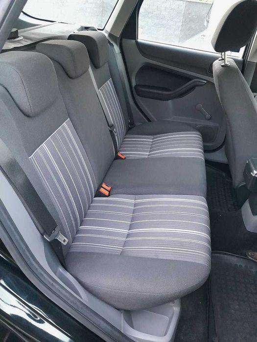 Ford Focus Lift  1,6 benzyna